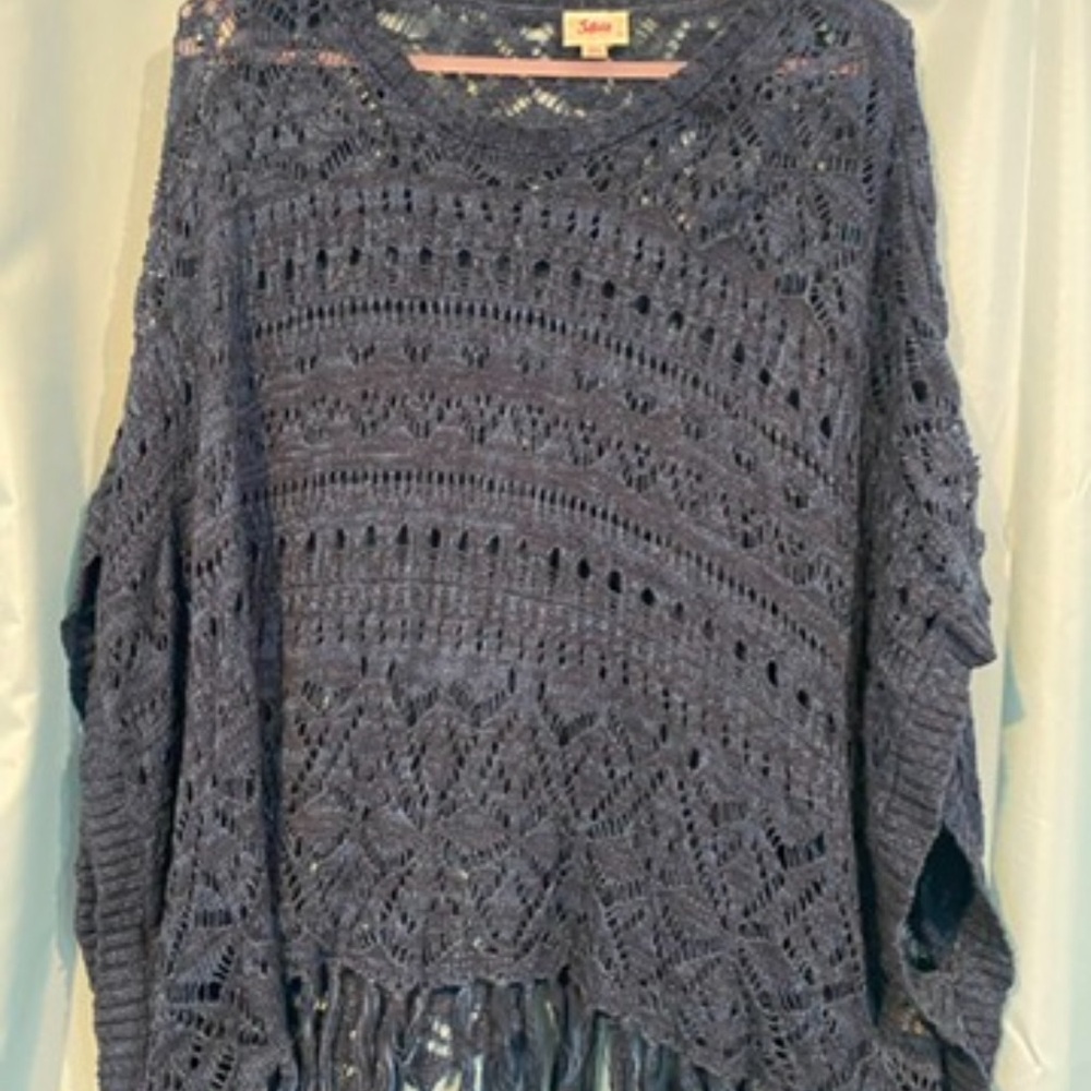 Justice Gray Knit Shrug with Intricate Patterns